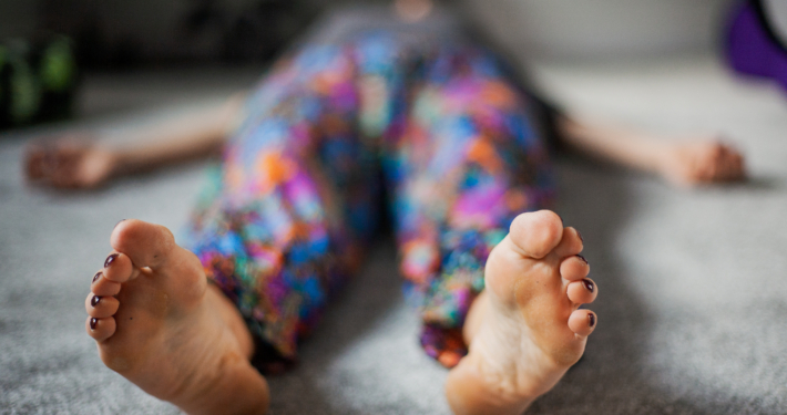 medytcja mindfulness leżąca - skanowanie ciała - body scan
